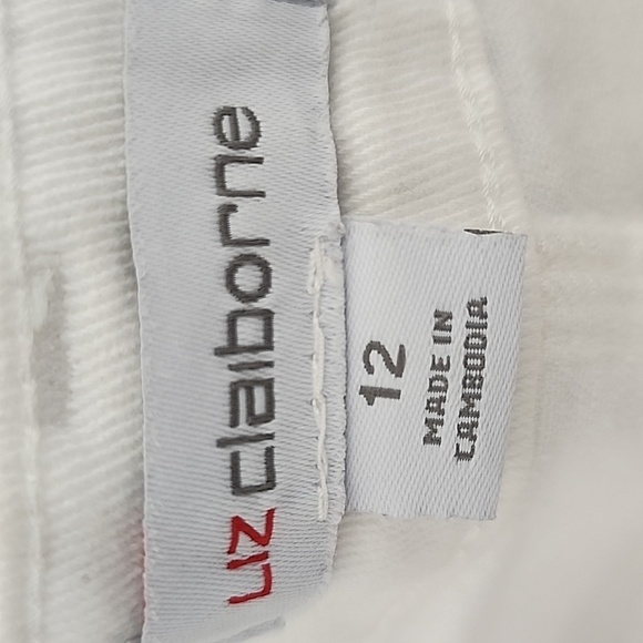 Liz Claiborne White Wide-Leg Pants with Gold Buttons Pockets Zip Close Sz 12 NWT - Picture 8 of 11
